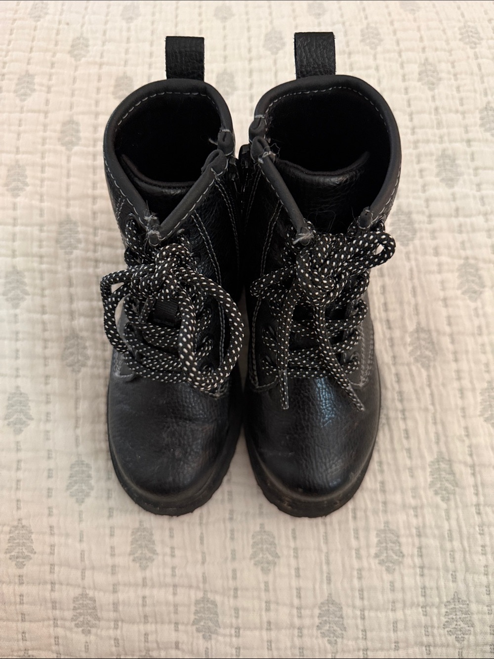 Kids Black Lace-Up Combat Boots Size 11
